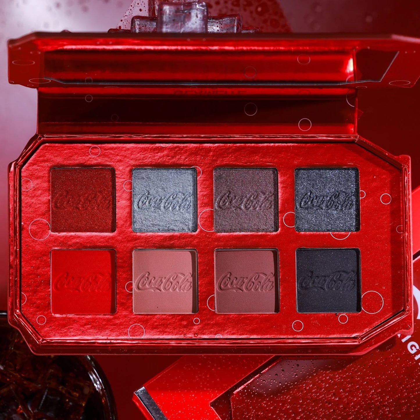 Paleta de Sombras Glamlite x Coca-Cola Original Palette